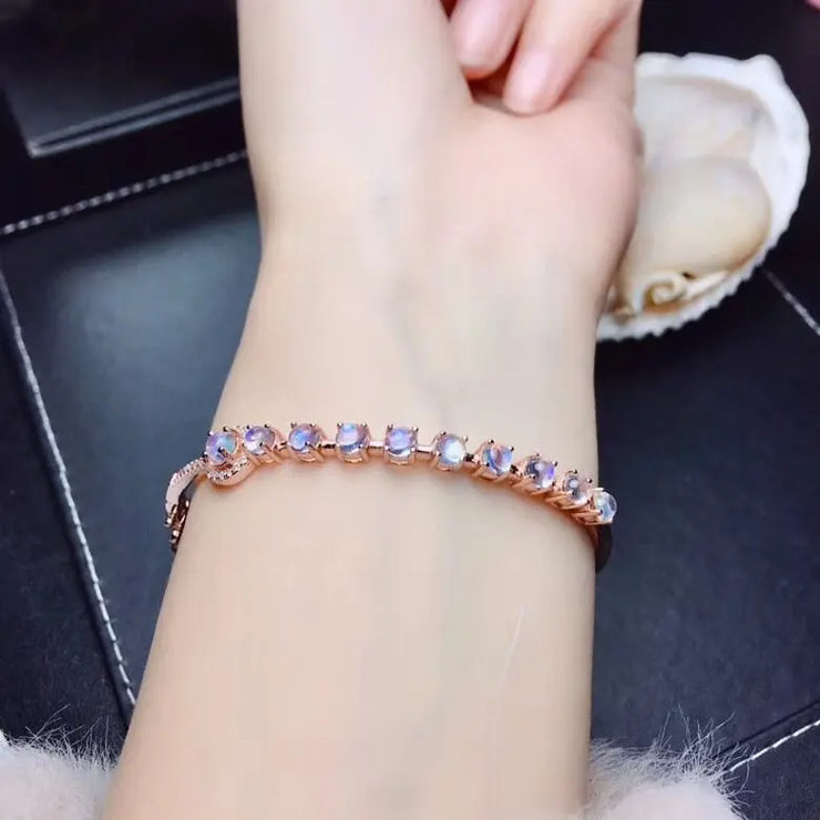 Bracelet Éclat Millénaire en Or Rose avec Pierre de Lune | Bijoux Chakra