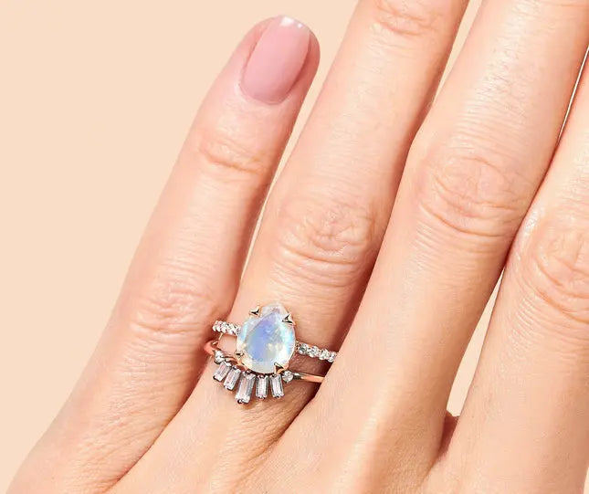 Anneau Éclatant en Pierre de Lune "Princesse" | Bijoux Chakra