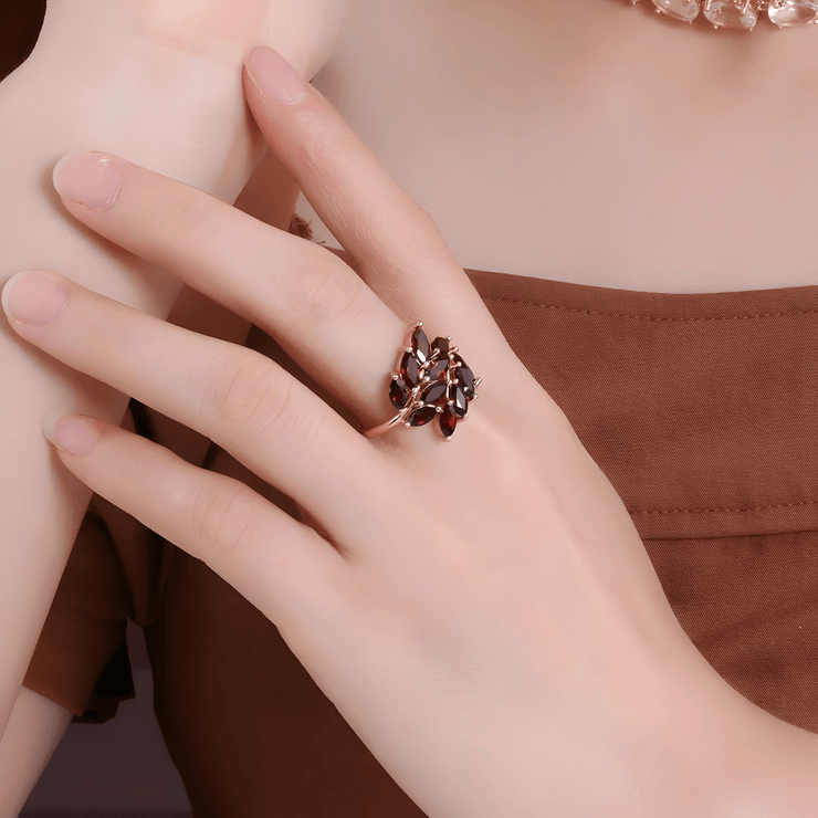 Éblouissante Bague Grenat en Or Rose - Éclat Pourpre | Bijoux Chakra