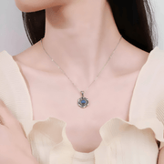 Élégant Collier en Argent avec Pierre de Lune Bleue - Rêve Étoilé | Bijoux Chakra
