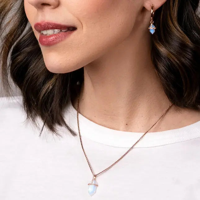 Pendentif Éclatant en Pierre de Lune "Cristal Sculpté" | Bijoux Chakra