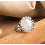 Bague Éblouissante en Pierre de Lune avec Cabochon Ovale "Œil de Chat" | Bijoux Chakra