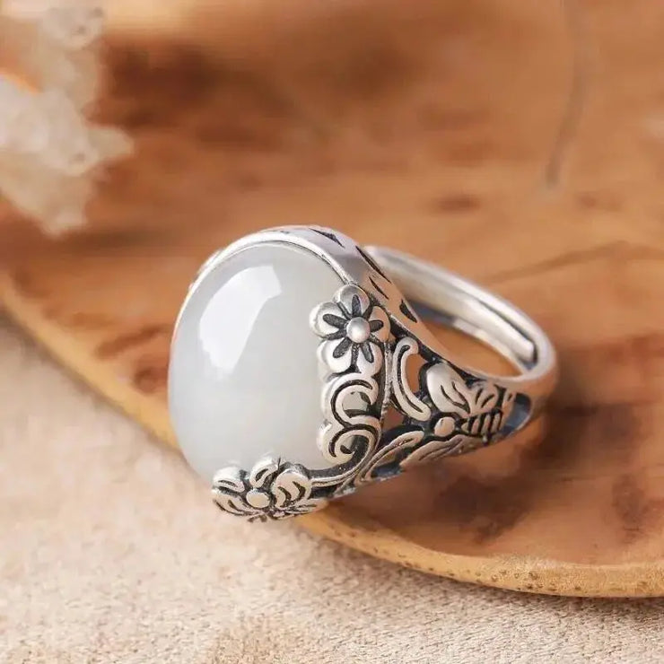 Bague Éblouissante en Pierre de Lune avec Cabochon Ovale "Œil de Chat" | Bijoux Chakra