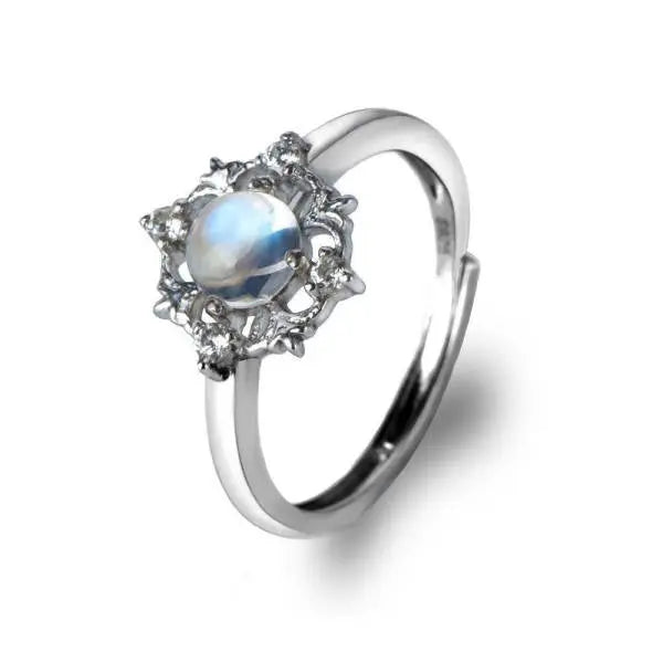 Anneau délicat en argent avec Pierre de Lune ronde "Légèreté" | Bijoux Chakra