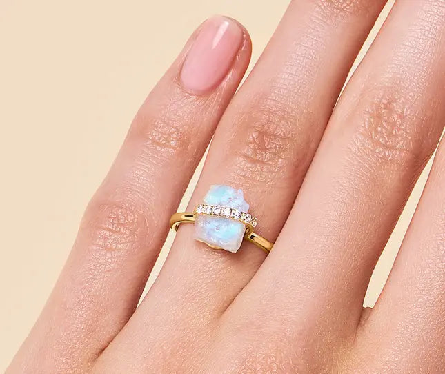 Bague "Sauvage" avec Pierre de Lune Éclatante | Bijoux Chakra