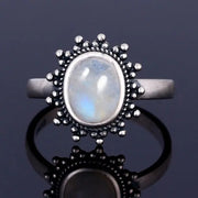Bague en Argent avec Pierre de Lune "Éclat de Féminité" | Bijoux Chakra