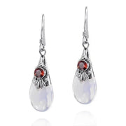 Boucles d'oreilles en Argent ornées de Pierre de Lune : Éveil de l'âme | Bijoux Chakra